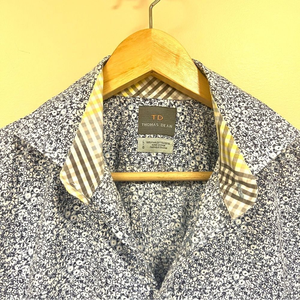 Thomas Dean Flowered Button Down With Contrast Sz… - image 2